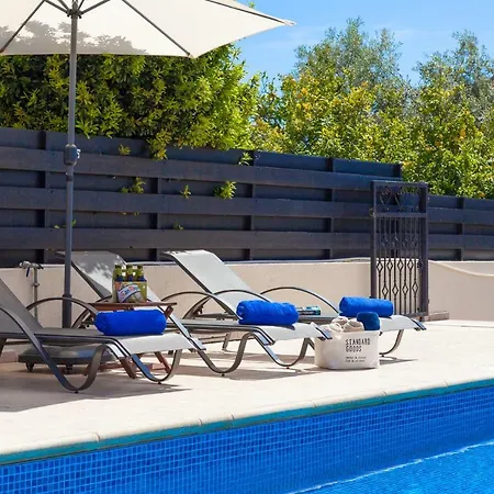 Villa Acapulco *